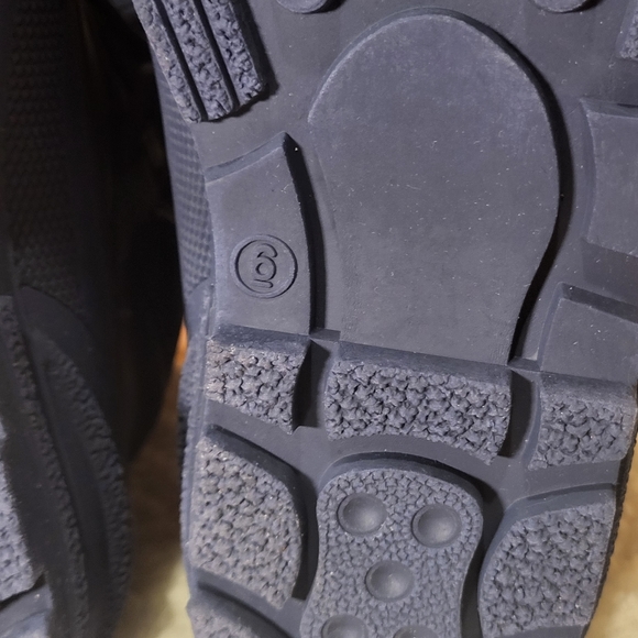 Tundra Quebec women's size 6, waterproof, made for Canadian winters, blue - Picture 8 of 10